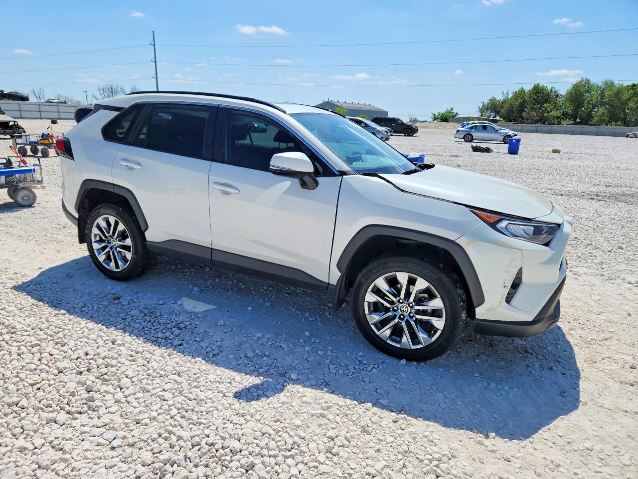 2021 Toyota Rav4 Xle Premium - zdjęcie 4