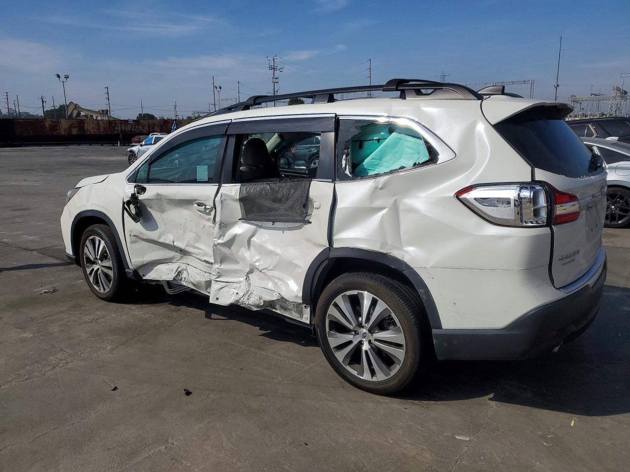 2020 Subaru Ascent Premium - zdjęcie 2