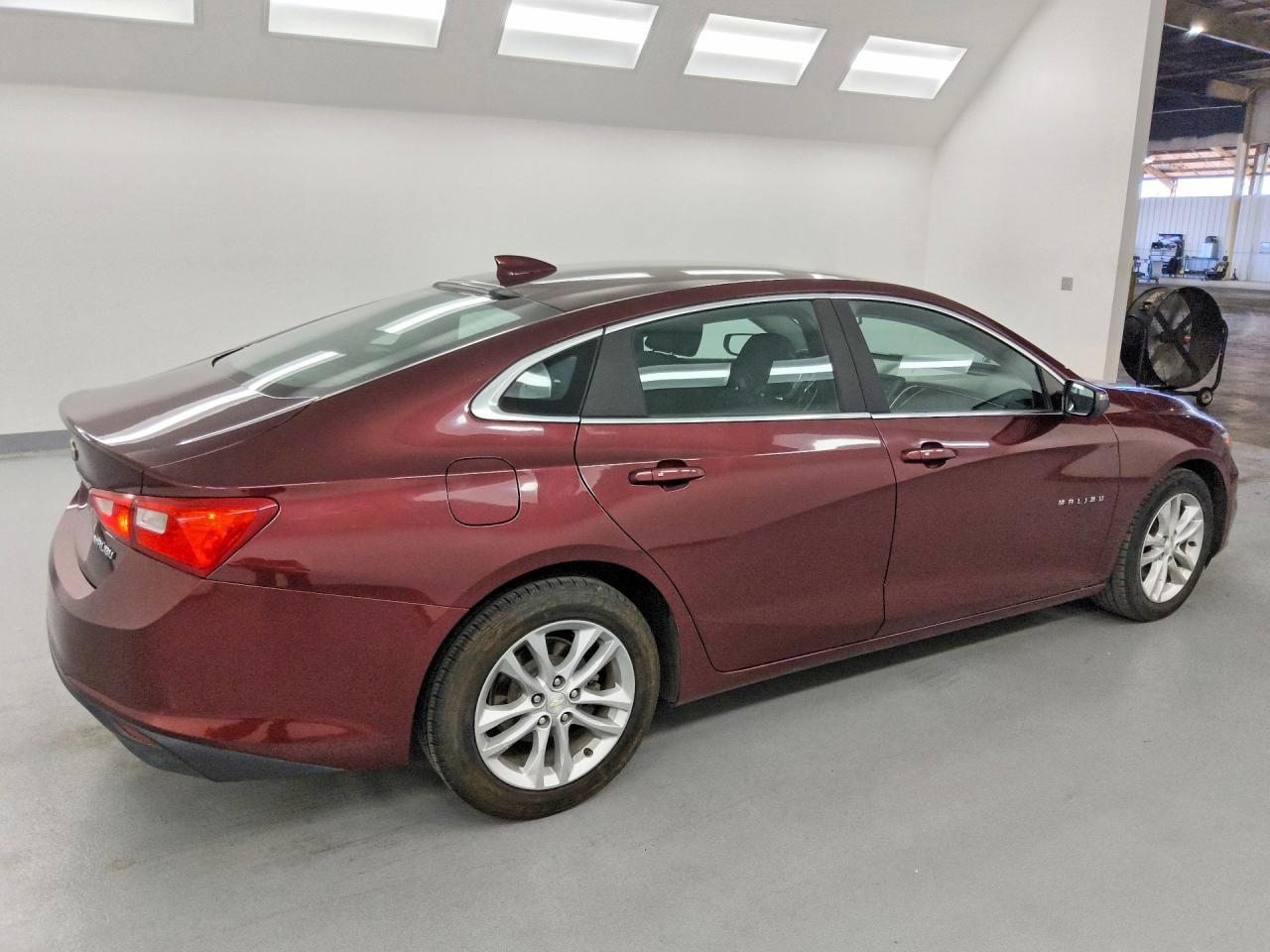 2016 Chevrolet Malibu Lt - zdjęcie 3