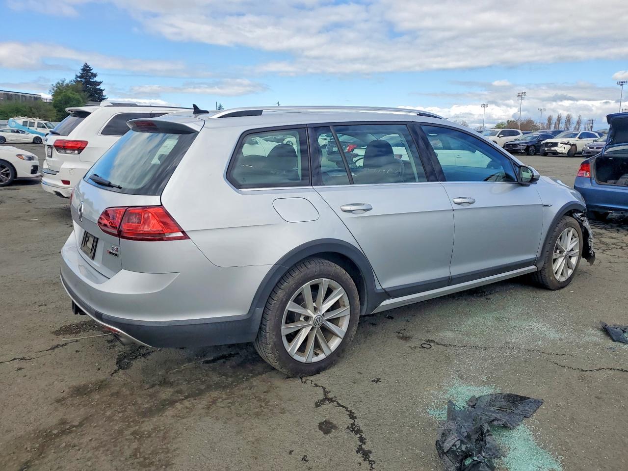 2017 Volkswagen Golf Alltrack S - zdjęcie 3