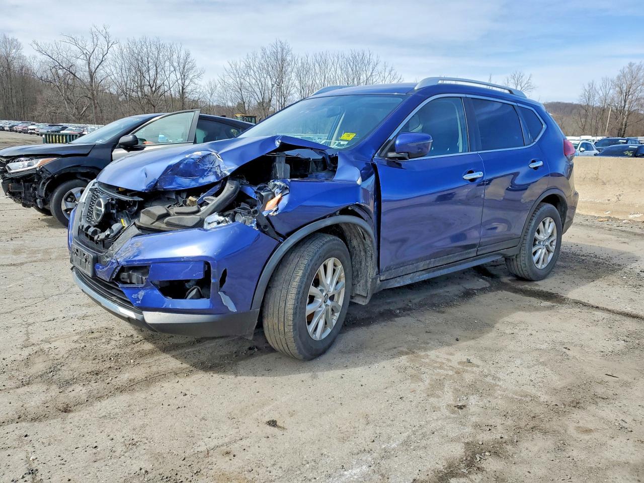 2020 Nissan Rogue Sv - zdjęcie główne