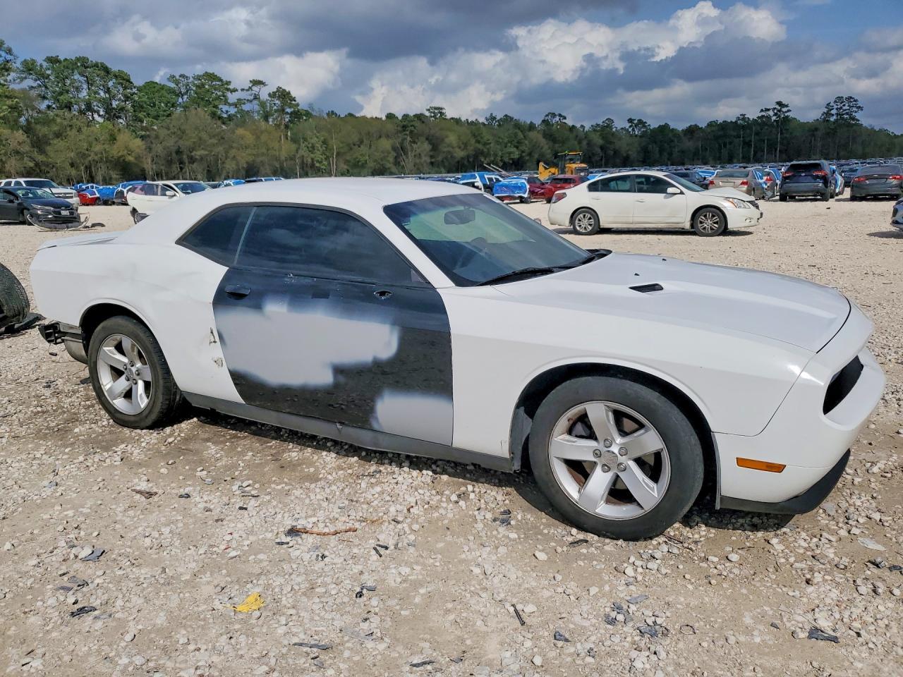 2014 Dodge Challenger Sxt - zdjęcie 4