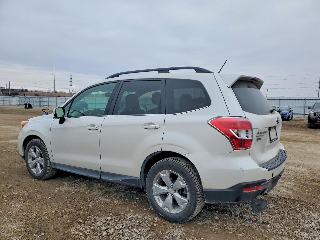 2014 Suba Forester - zdjęcie 2