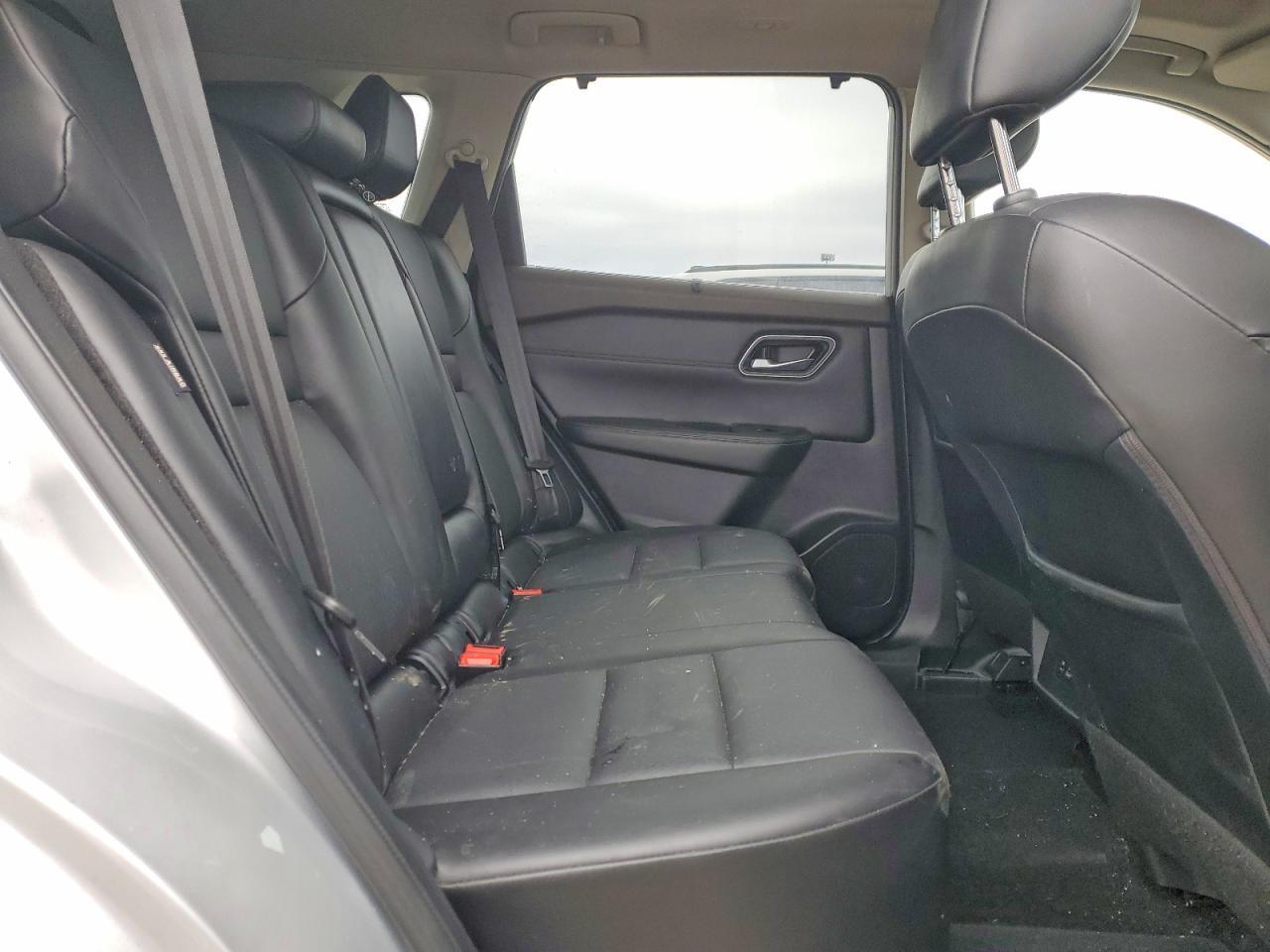 2021 Nissan Rogue Sv - zdjęcie 11