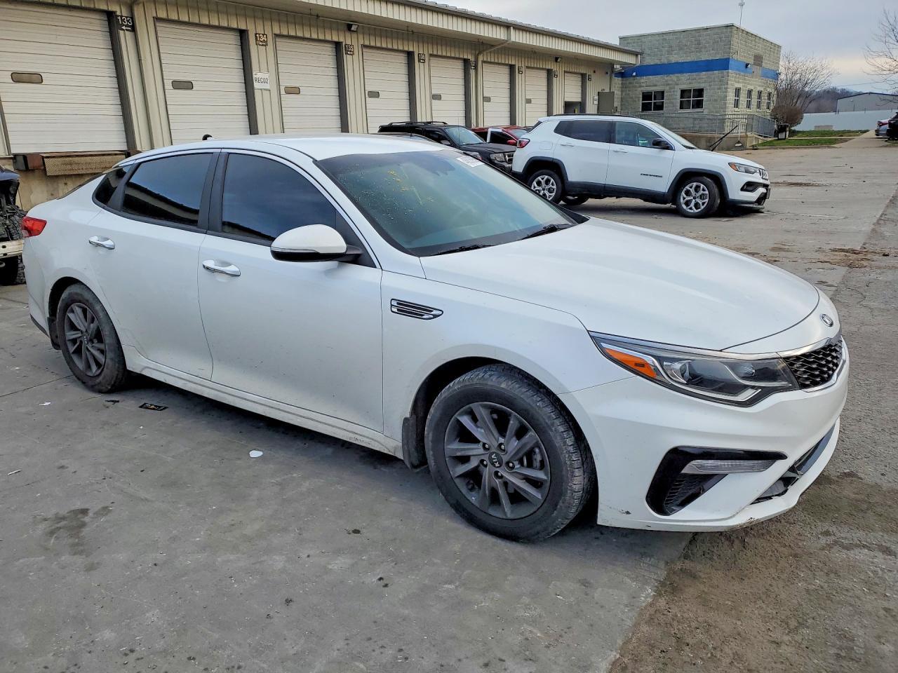 2020 Kia Optima Lx - zdjęcie 4