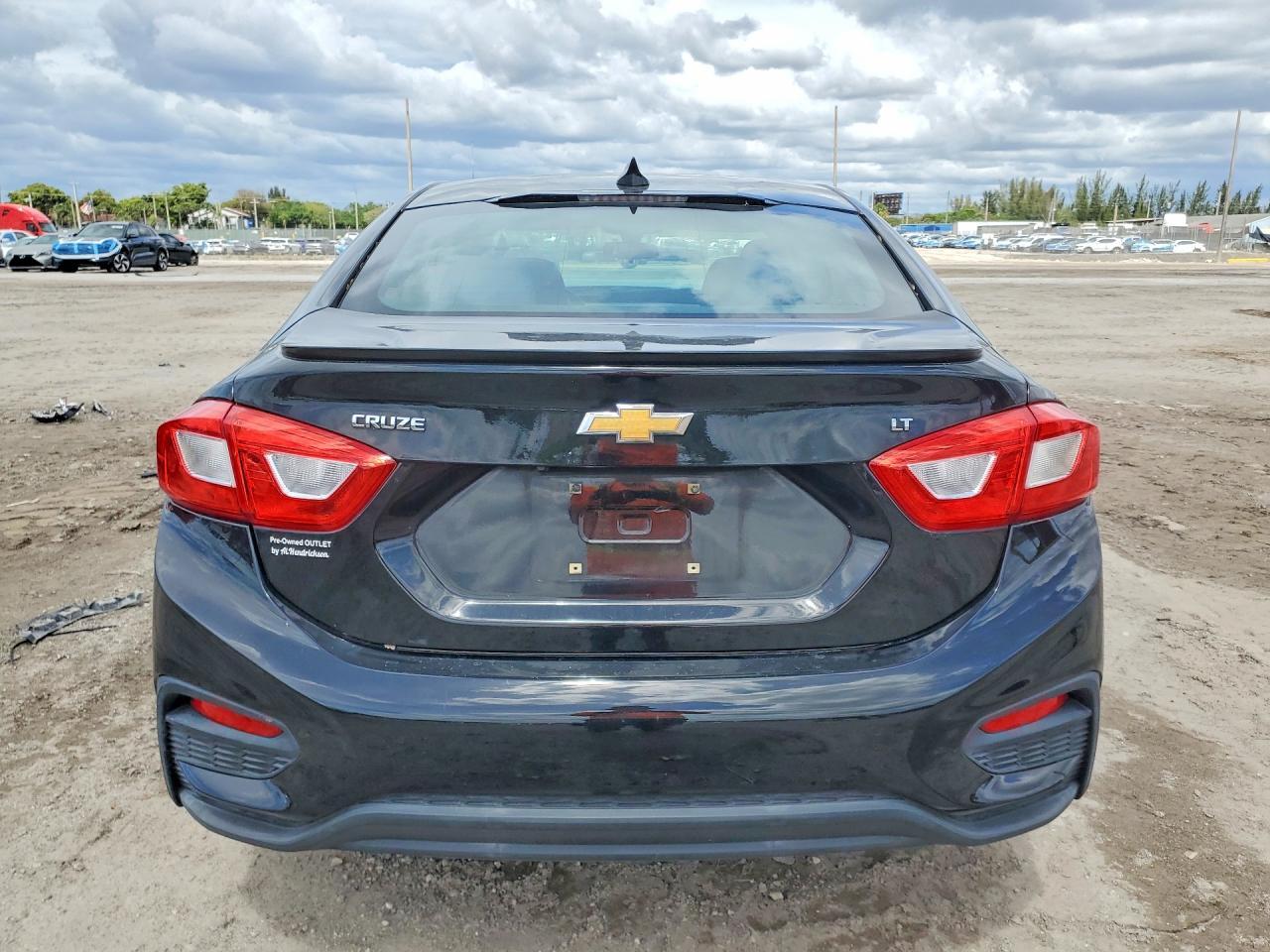 2017 Chevrolet Cruze Lt - zdjęcie 6