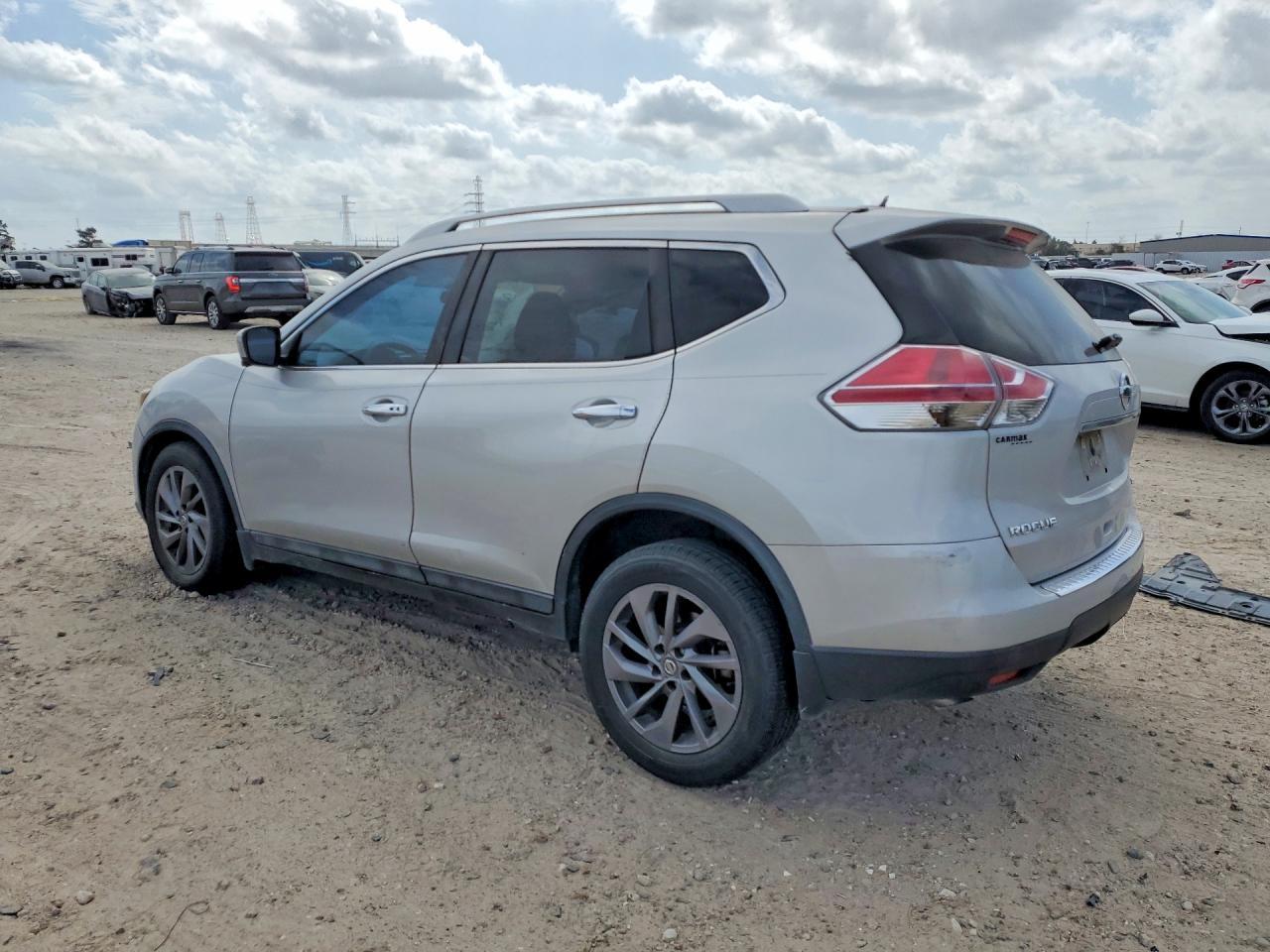 2016 Nissan Rogue Sl - zdjęcie 2