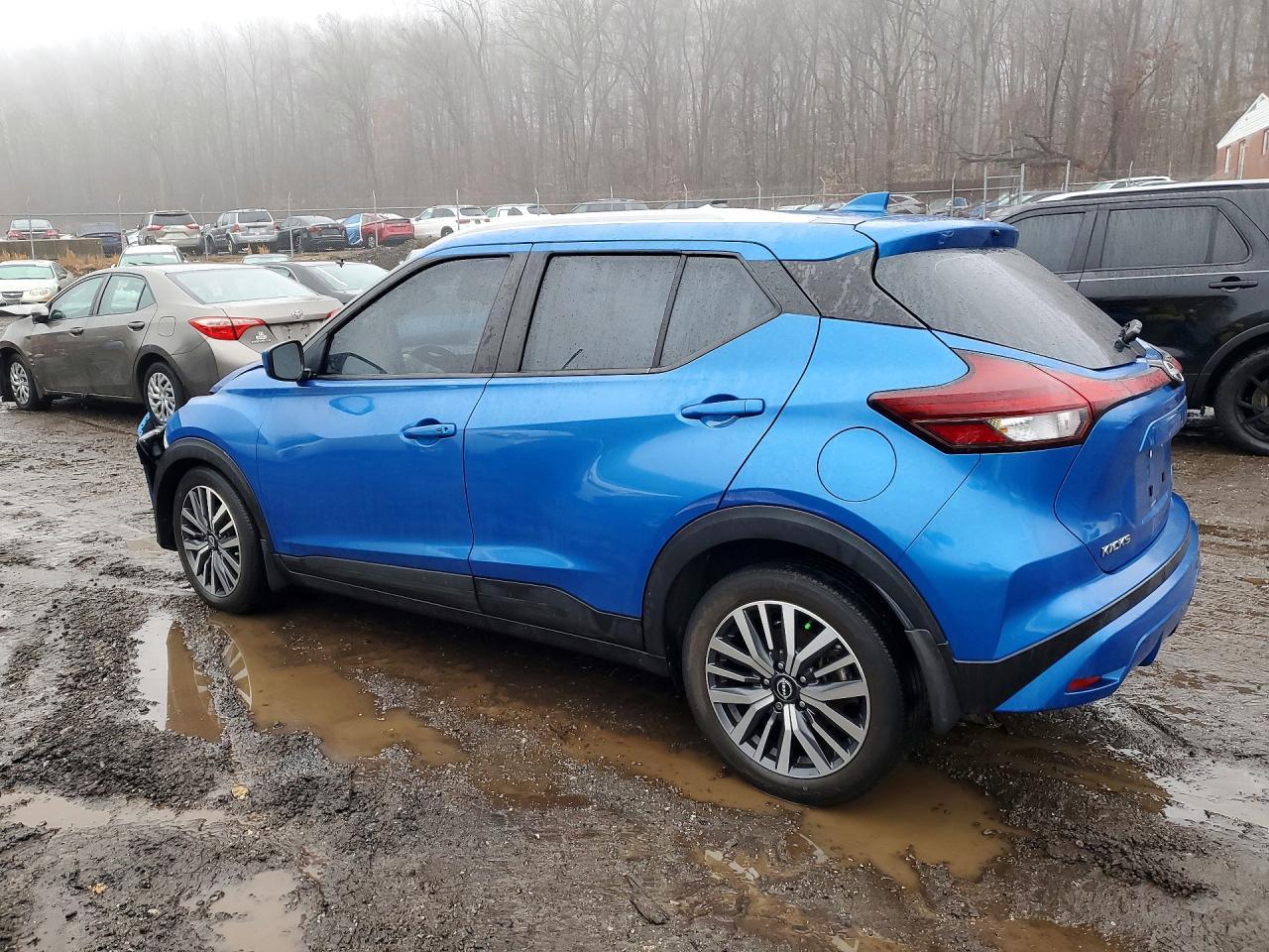 2023 Nissan Kicks Sv - zdjęcie 2