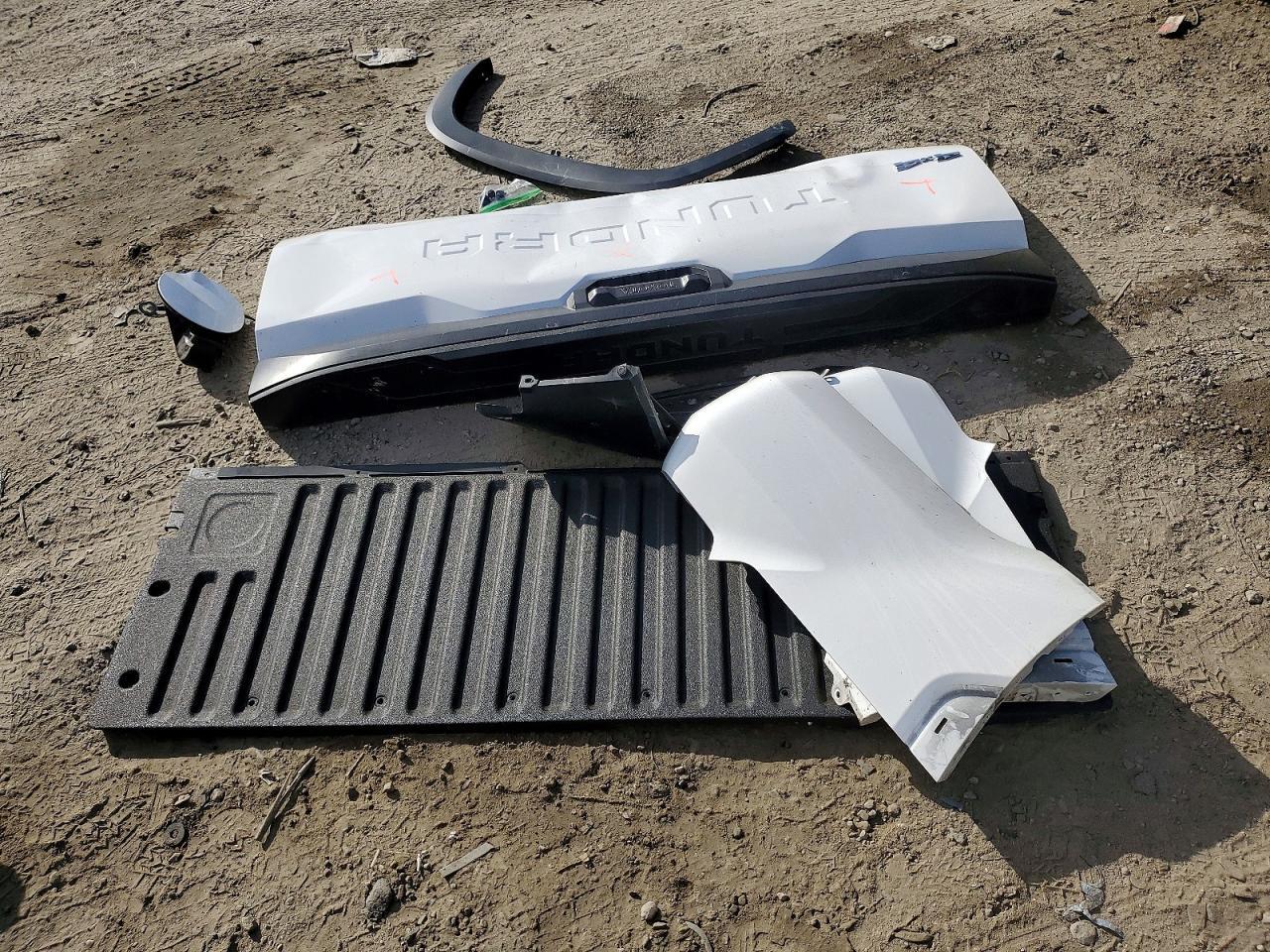 2024 Toyota Tundra Sr5 - zdjęcie 12