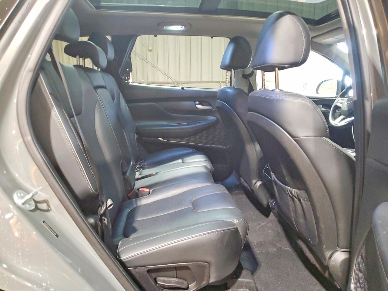 2023 Hyundai Santa Fe Limited - zdjęcie 11