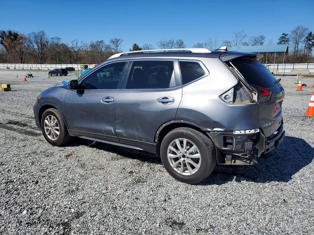 2017 Nissan Rogue Sv - zdjęcie 2