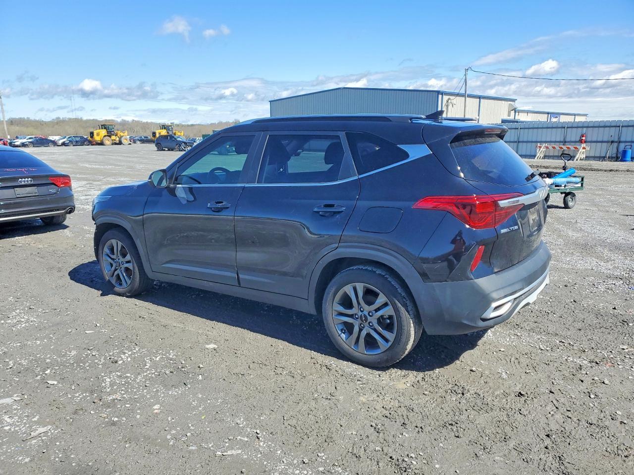 2022 Kia Seltos S - zdjęcie 2