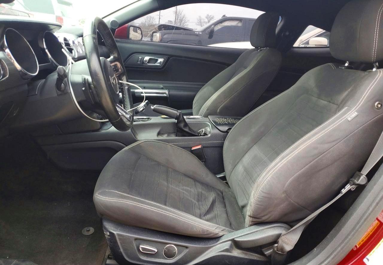 2016 Ford Mustang - zdjęcie 7