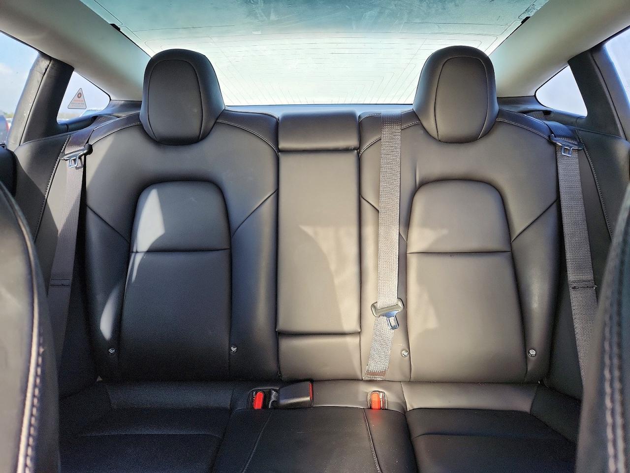2018 Tesla Model 3 - zdjęcie 10