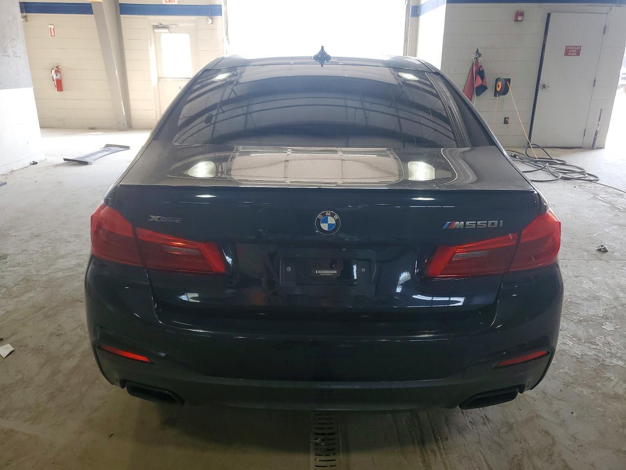 2018 BMW M550Xi - zdjęcie 6