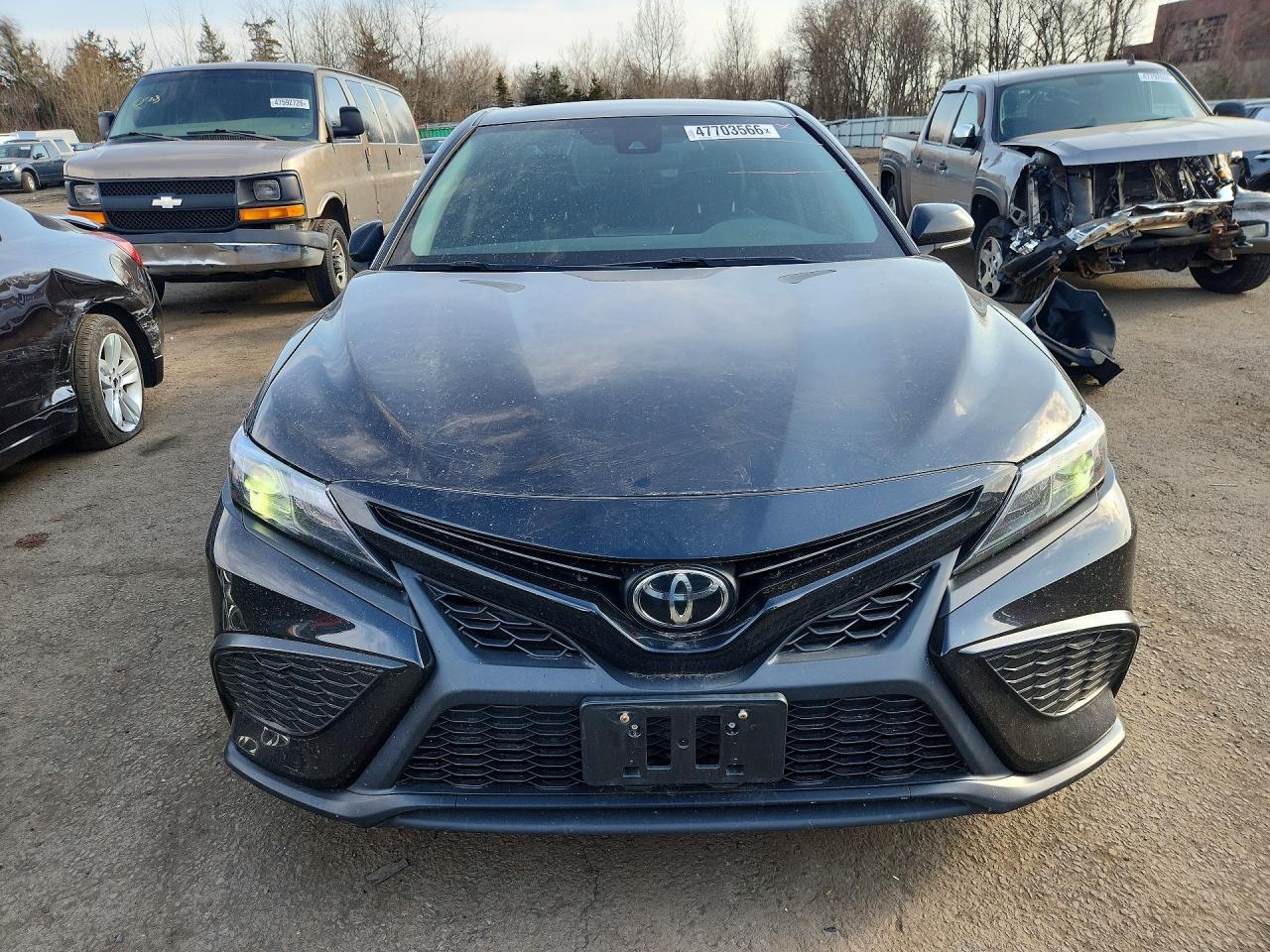 2022 Toyota Camry Se - zdjęcie 5