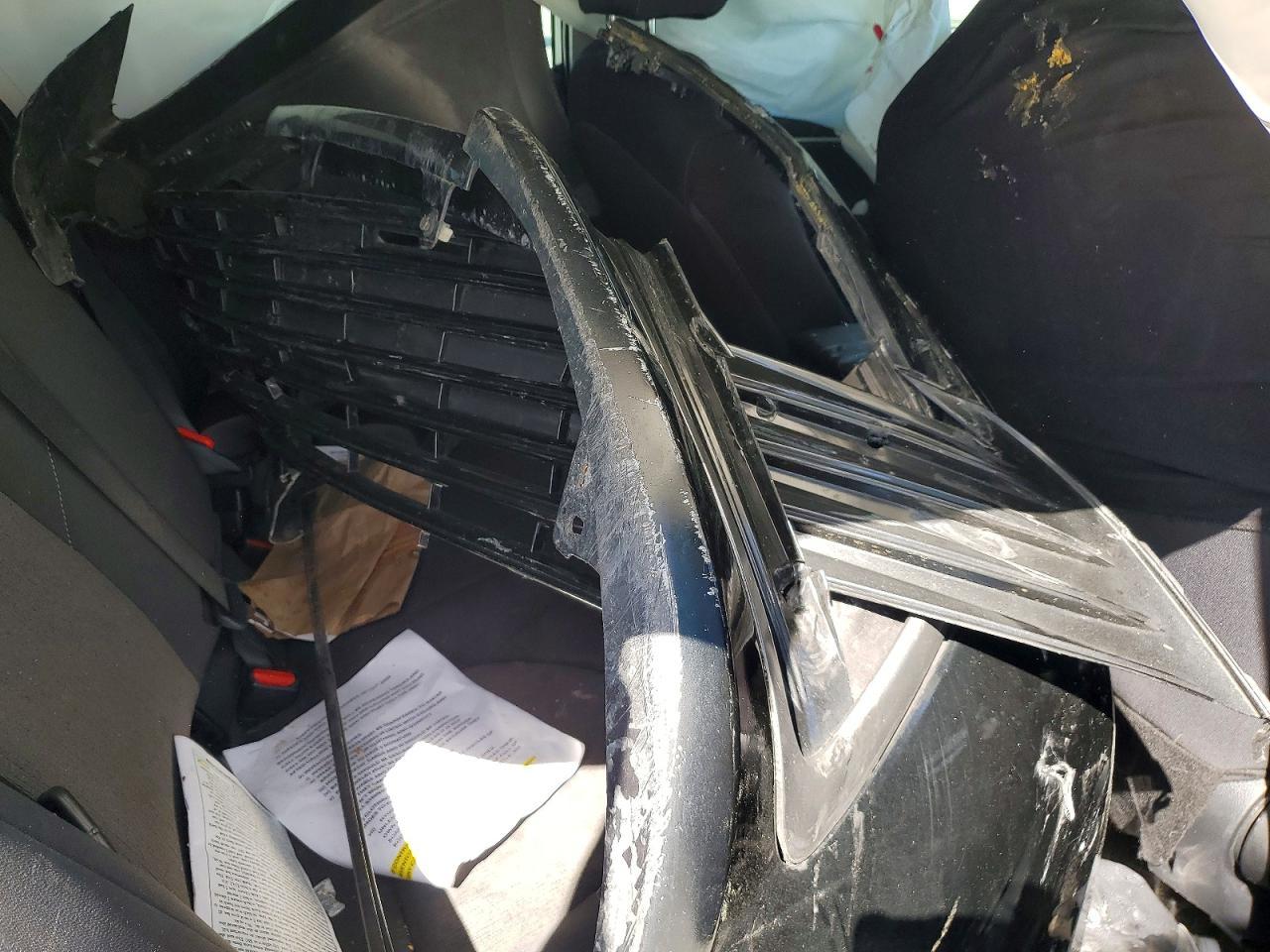 2023 Toyota Camry Le - zdjęcie 10