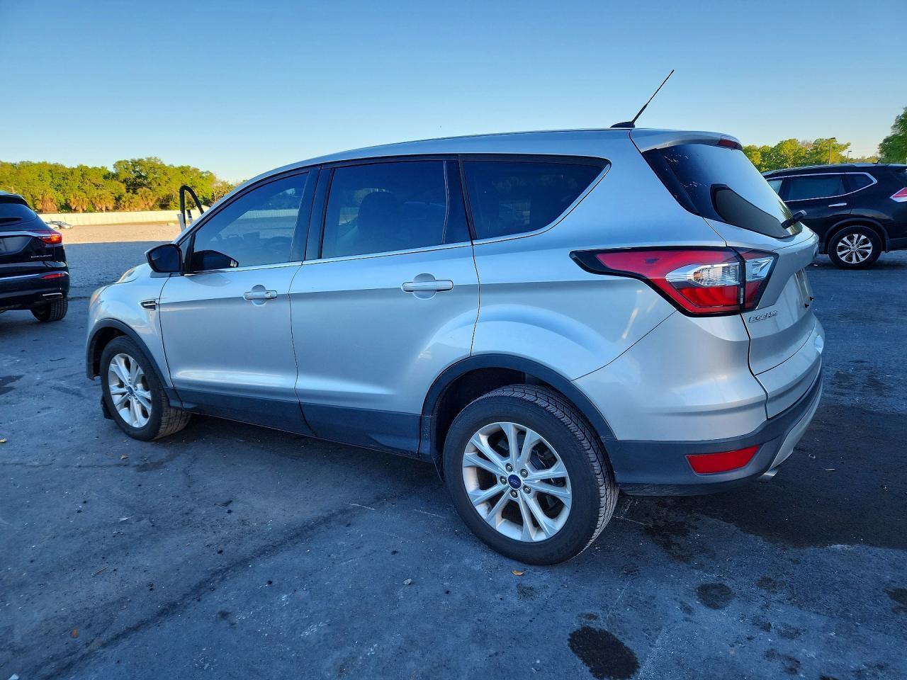 2017 Ford Escape Se - zdjęcie 2