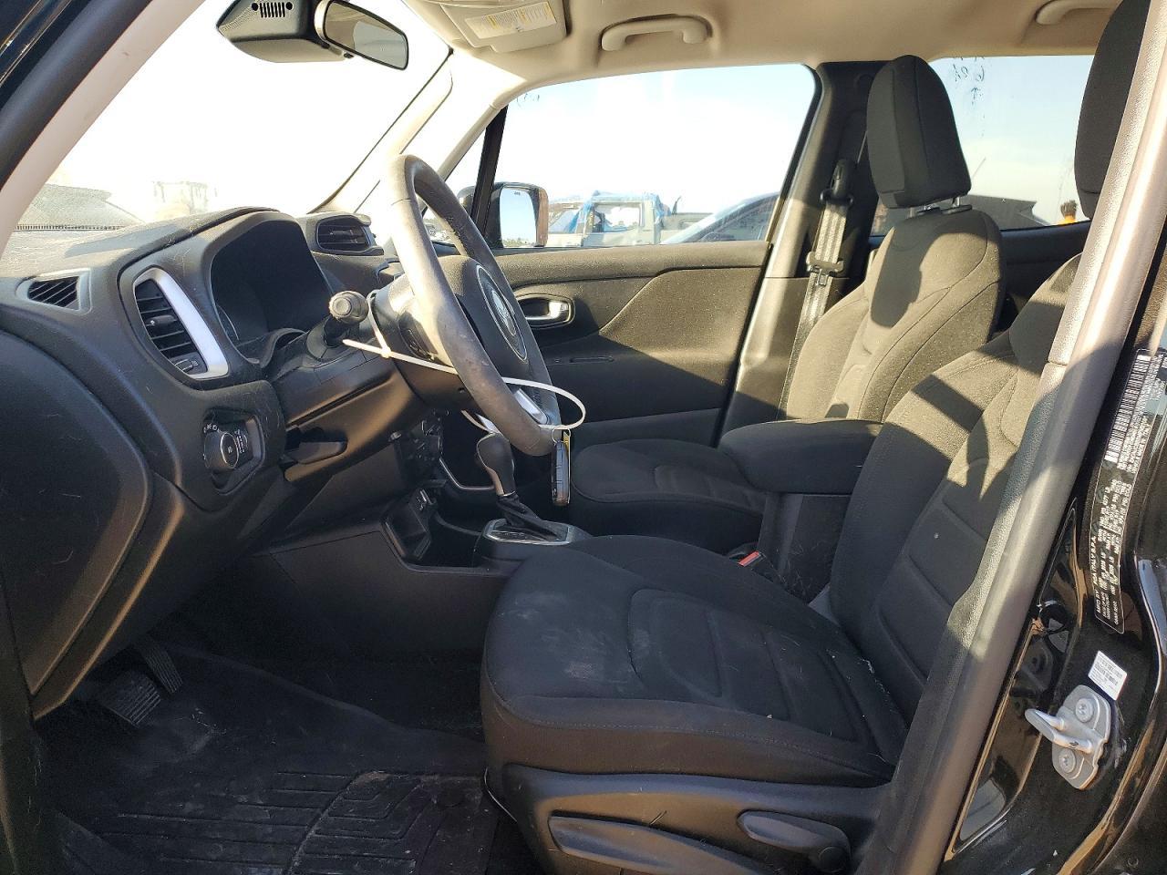 2021 Jeep Renegade Latitude - zdjęcie 7