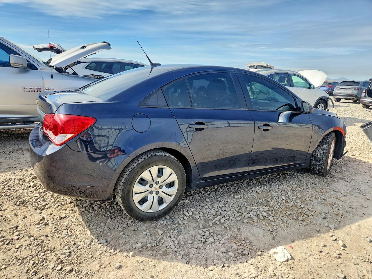 2014 Chevrolet Cruze Ls - zdjęcie 3