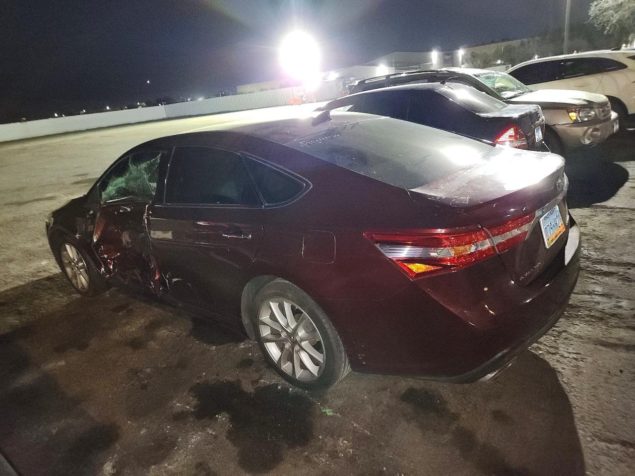 2013 Toyota Avalon Limited - zdjęcie 2