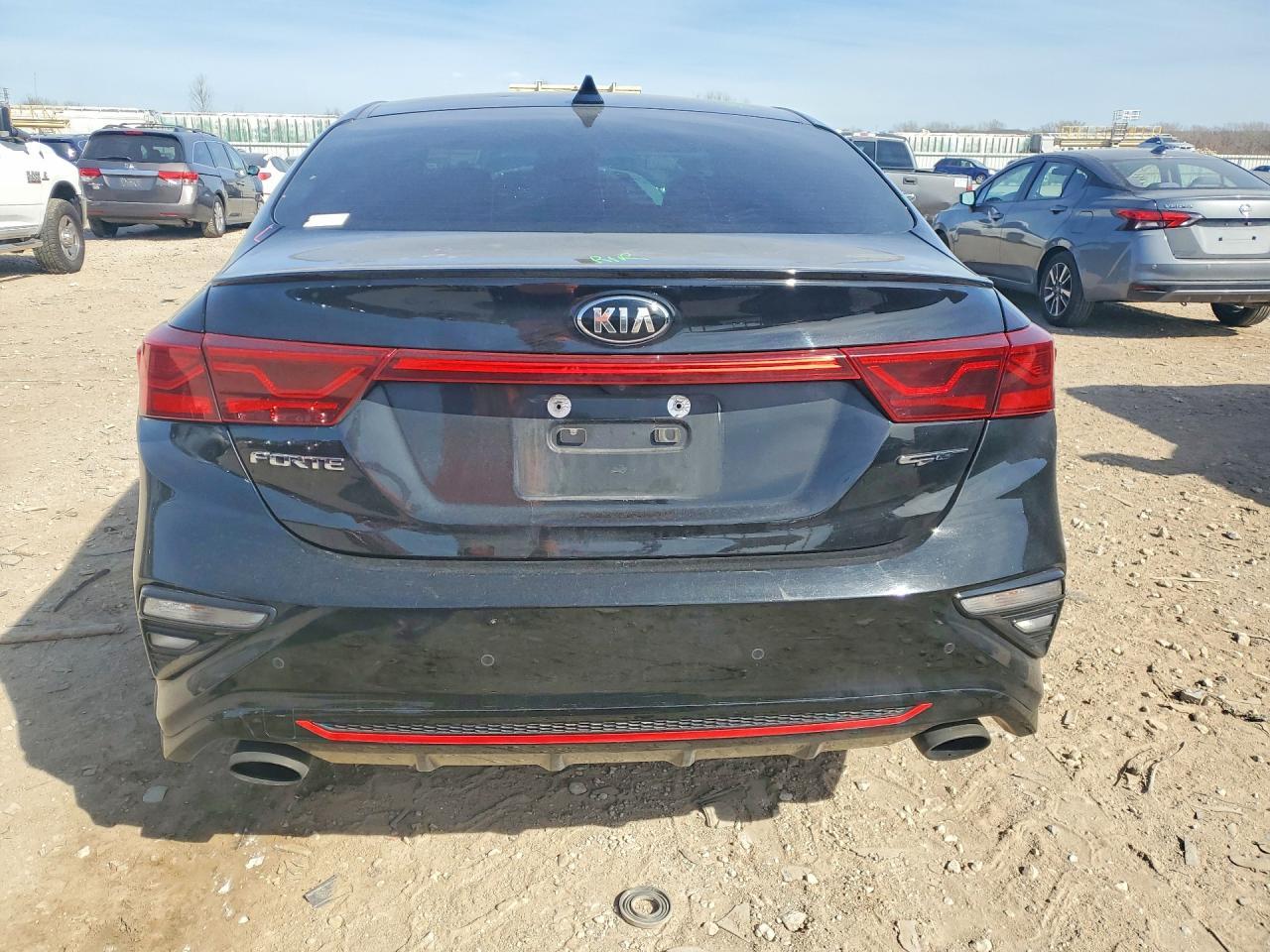 2021 Kia Forte Gt - zdjęcie 6