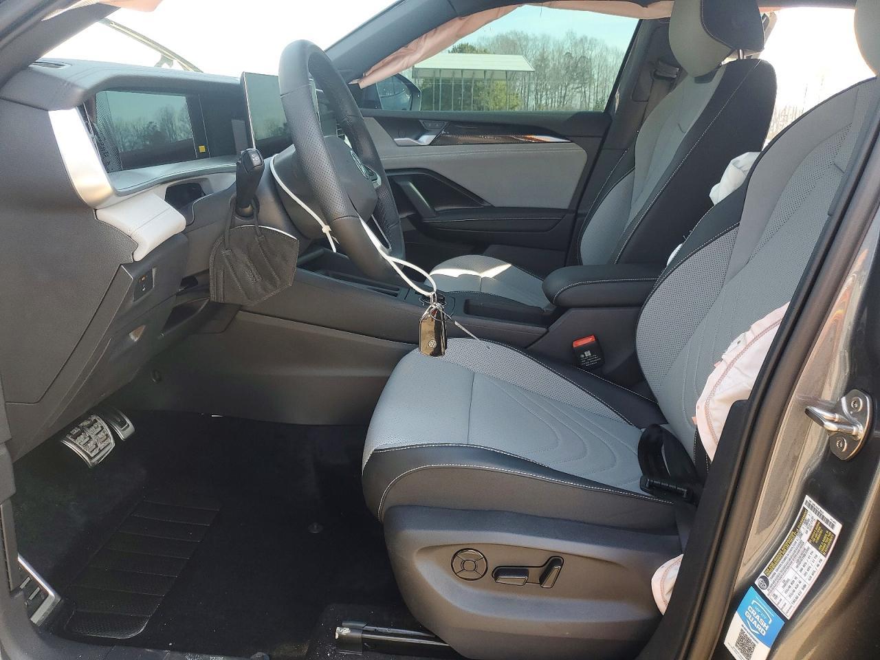 2026 Volkswagen Tiguan Se R-Line Black - zdjęcie 7