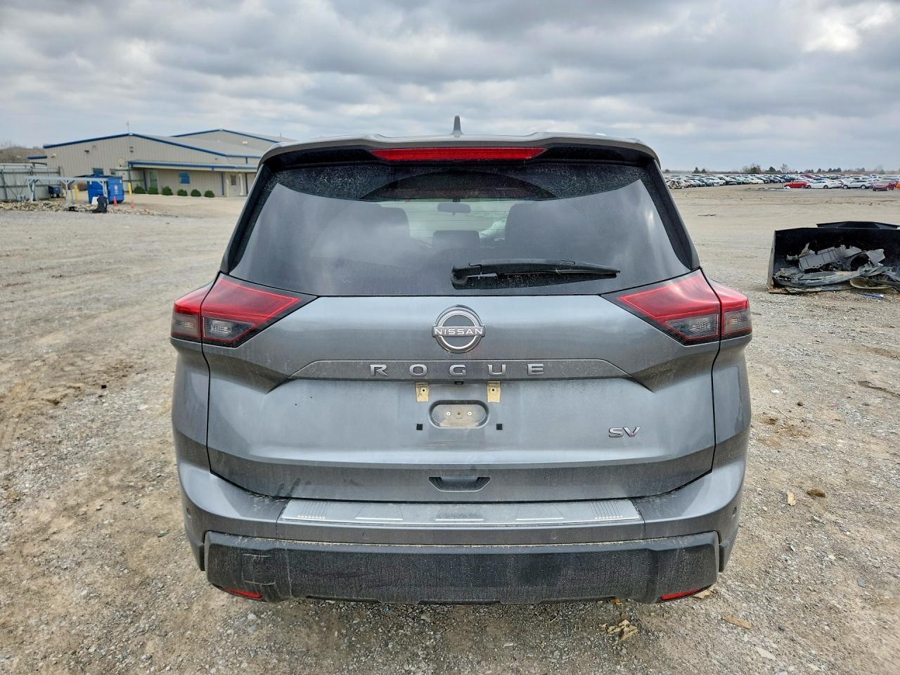2024 Nissan Rogue Sv - zdjęcie 6
