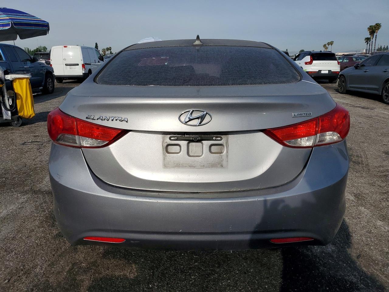 2013 Hyundai Elantra Gls - zdjęcie 6