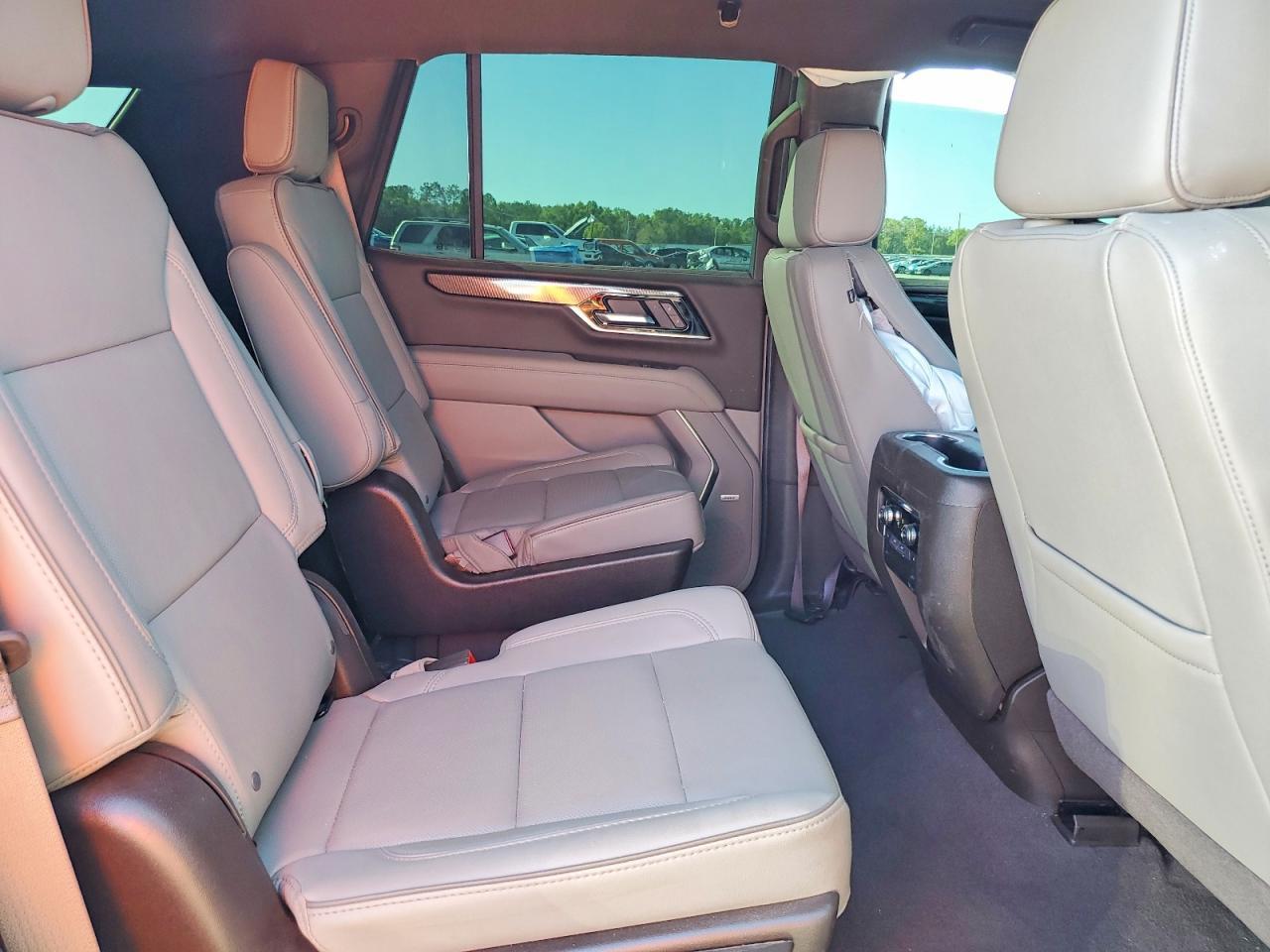 2025 GMC Yukon Elevation - zdjęcie 11