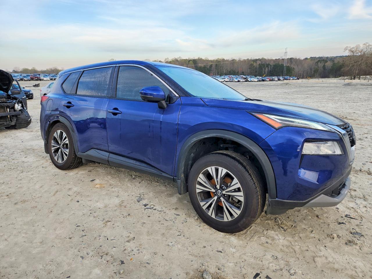 2021 Nissan Rogue Sv - zdjęcie 4