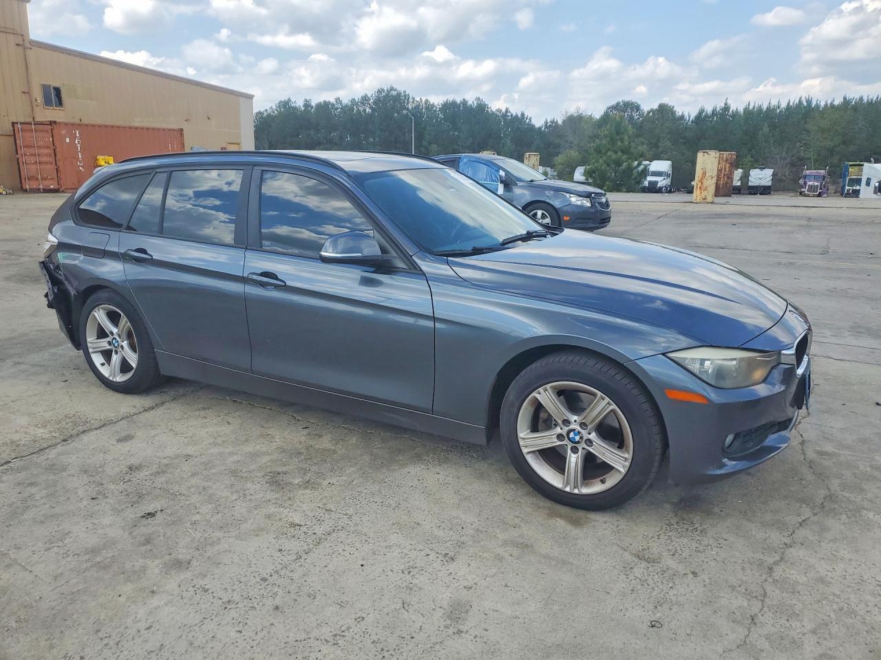 BMW Seria 3 - zdjęcie 4