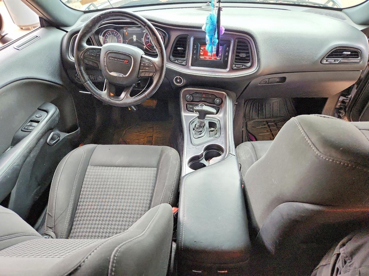 2016 Dodge Challenger Sxt - zdjęcie 8
