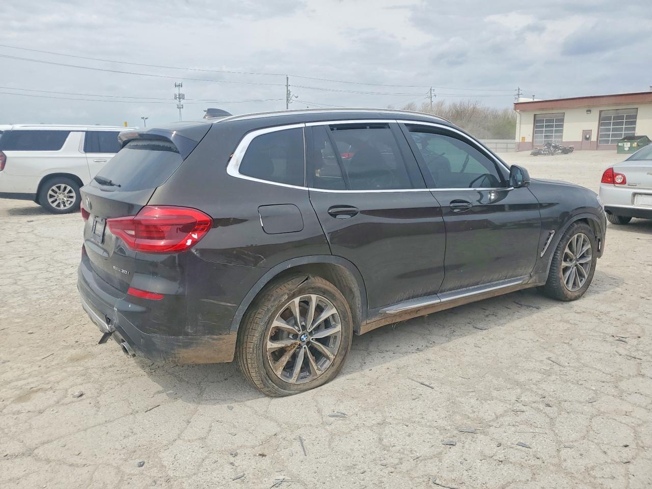 2019 BMW X3 xDrive30I - zdjęcie 3