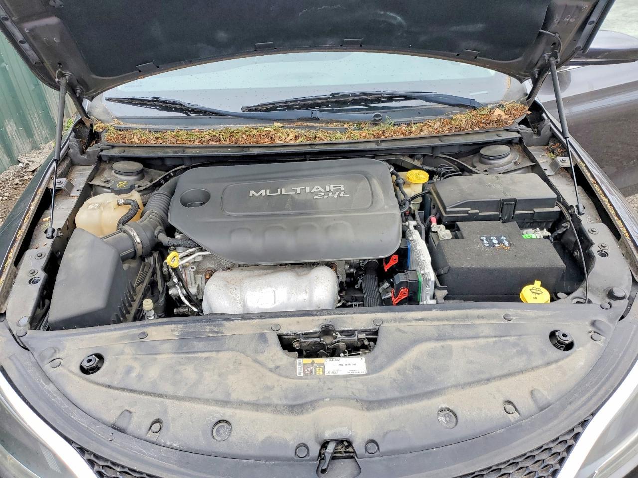 2015 Chrysler 200 Limited - zdjęcie 11