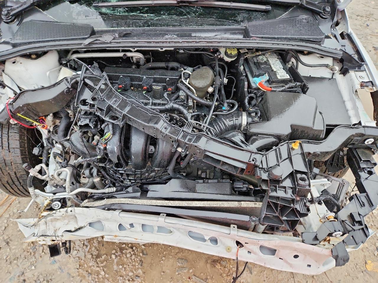 2014 Ford Focus S - zdjęcie 11