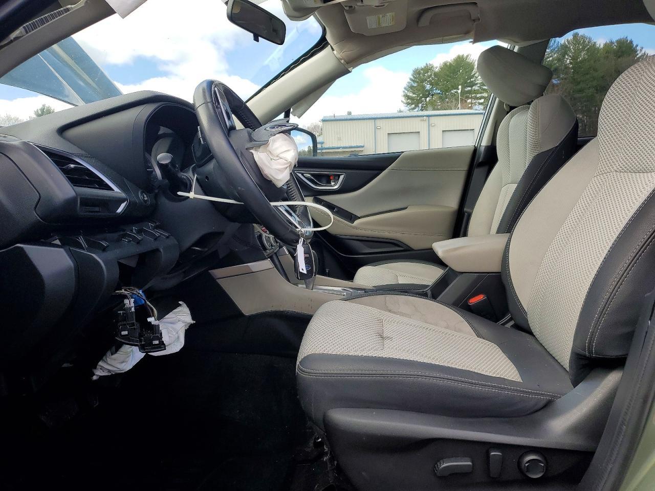 2019 Subaru Forester Premium - zdjęcie 7