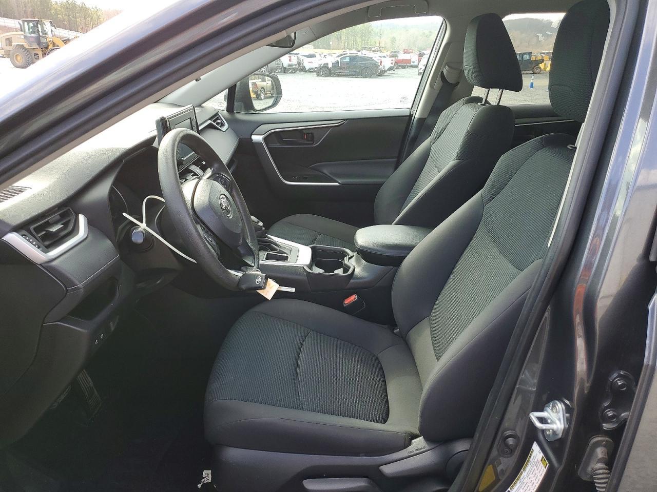 2021 Toyota Rav4 Le - zdjęcie 7