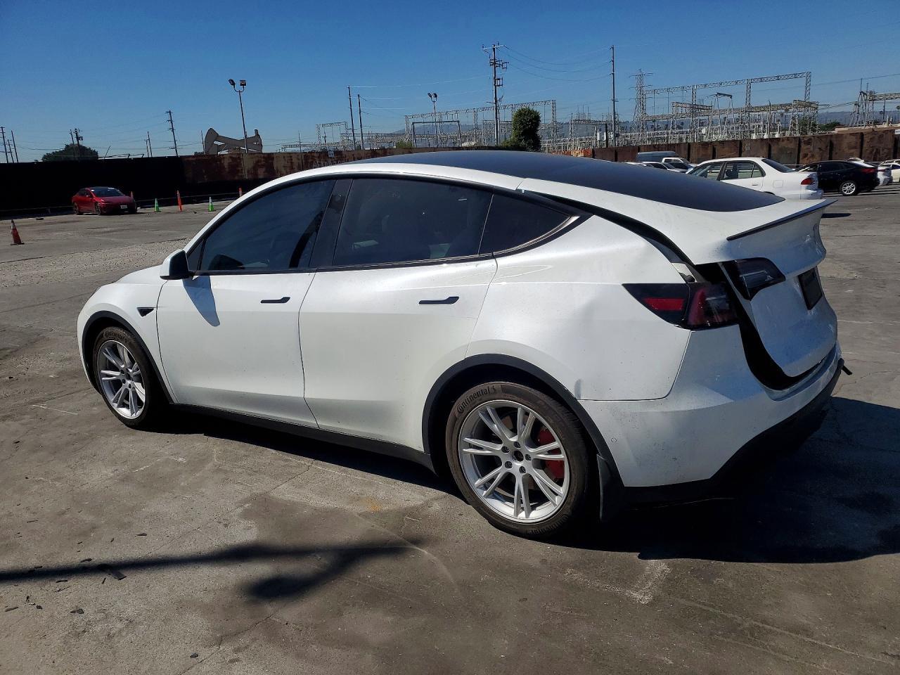 2022 Tesla Model Y - zdjęcie 2