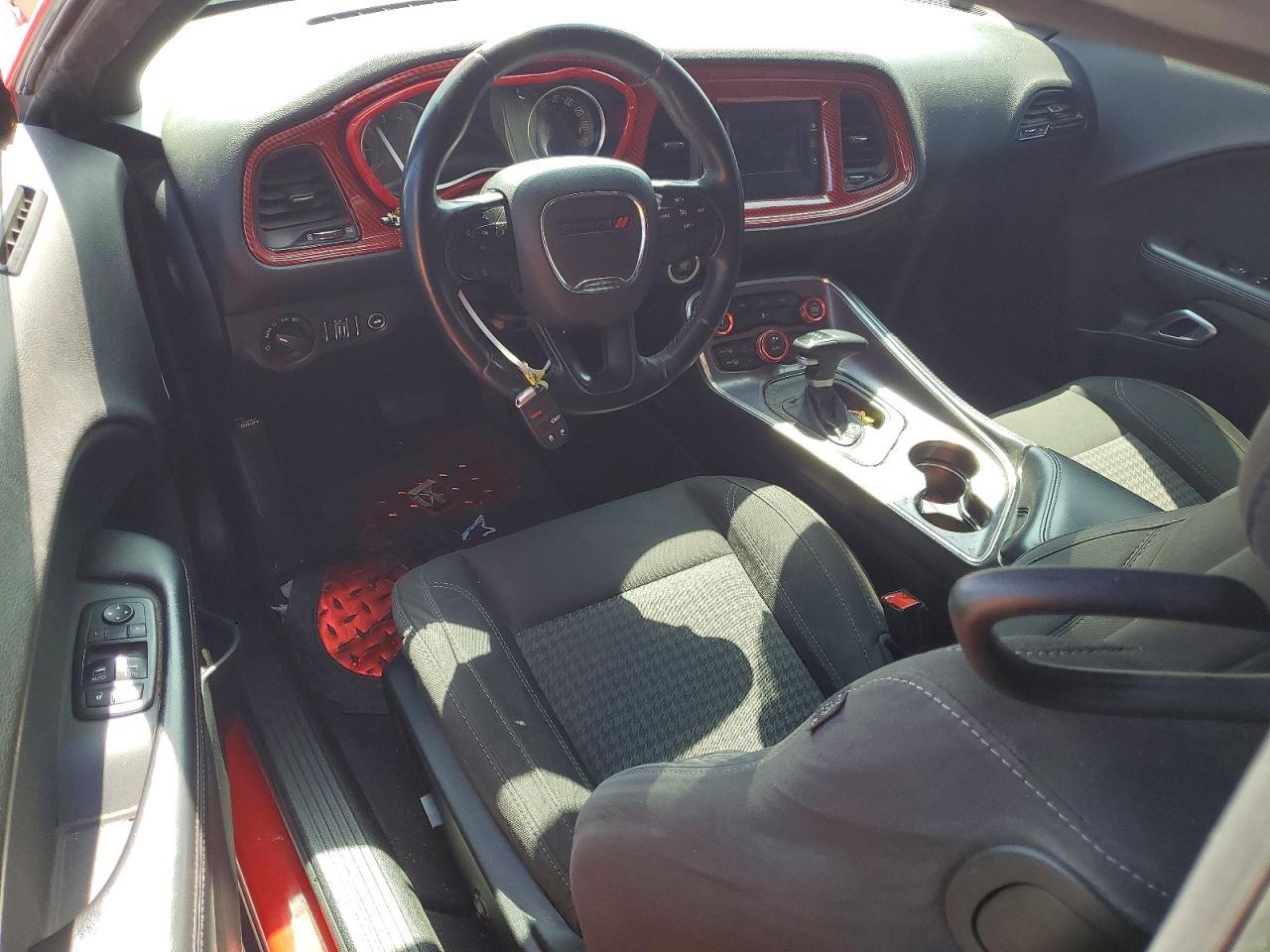 2016 Dodge Challenger Sxt - zdjęcie 8