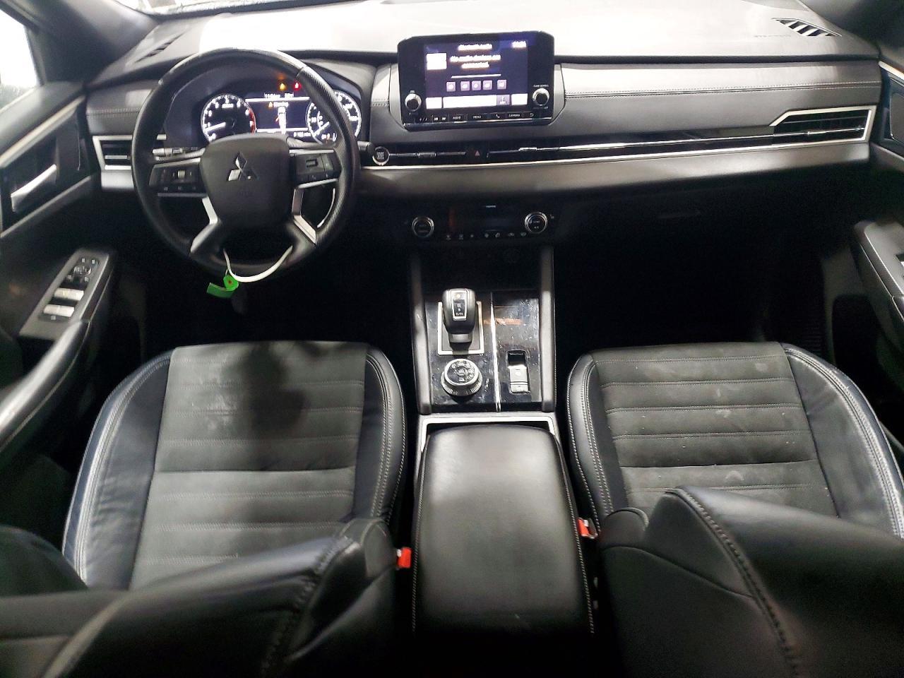 2022 Mitsubishi Outlander Se - zdjęcie 8