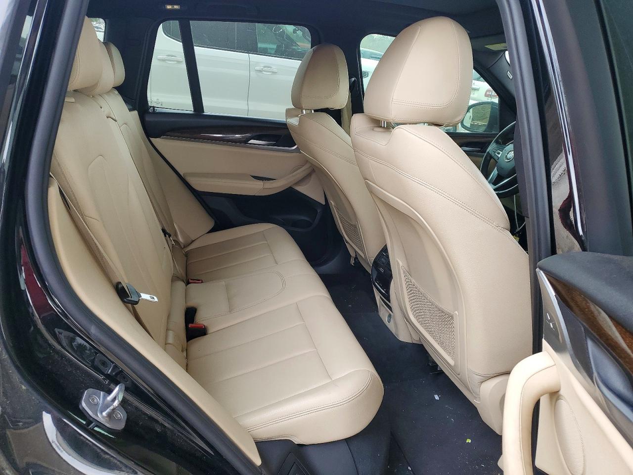 2018 BMW X3 xDrive30I - zdjęcie 10