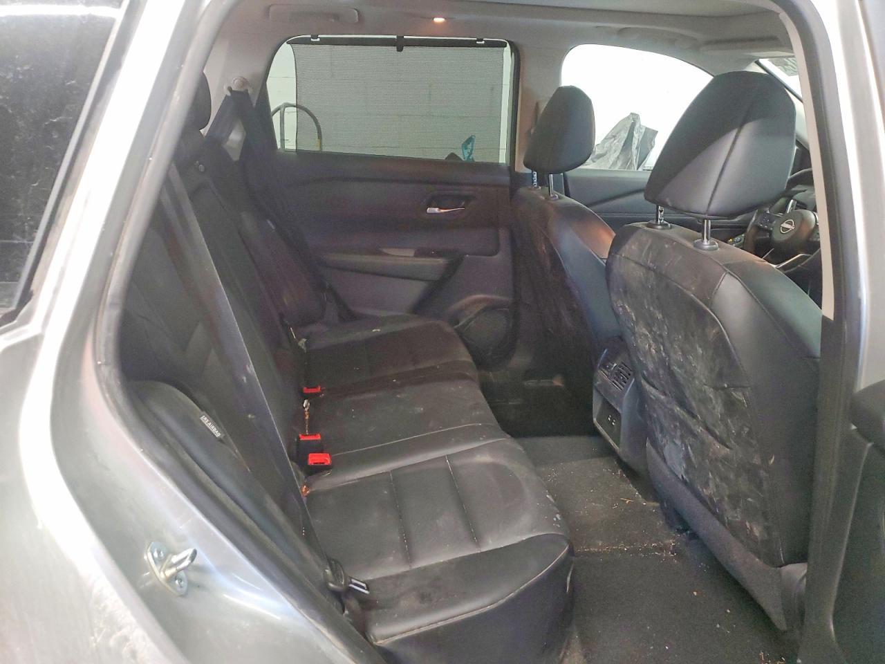 2024 Nissan Rogue Sv - zdjęcie 11