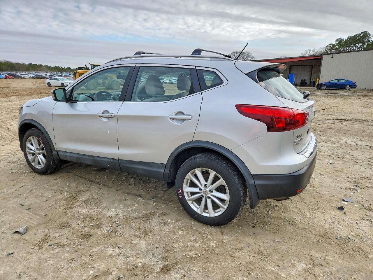 2018 Nissan Rogue Sport Sv - zdjęcie 2