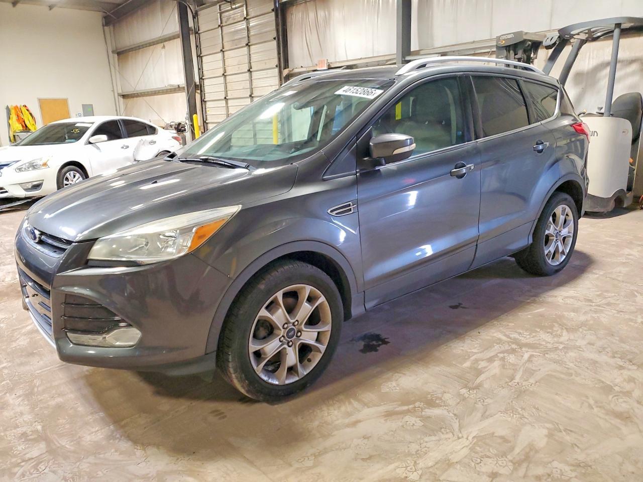 2016 Ford Escape Titanium - zdjęcie główne