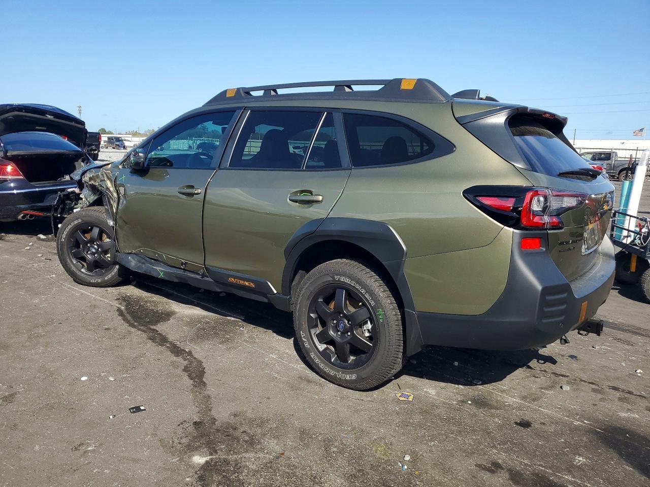 2025 Subaru Outback Wilderness - zdjęcie 2