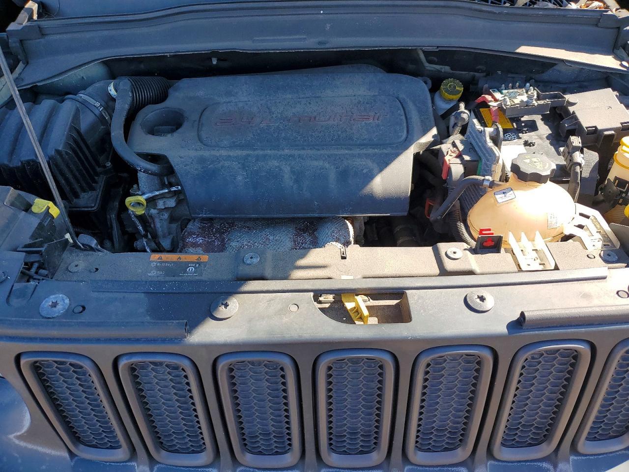 2017 Jeep Renegade Trailhawk - zdjęcie 12