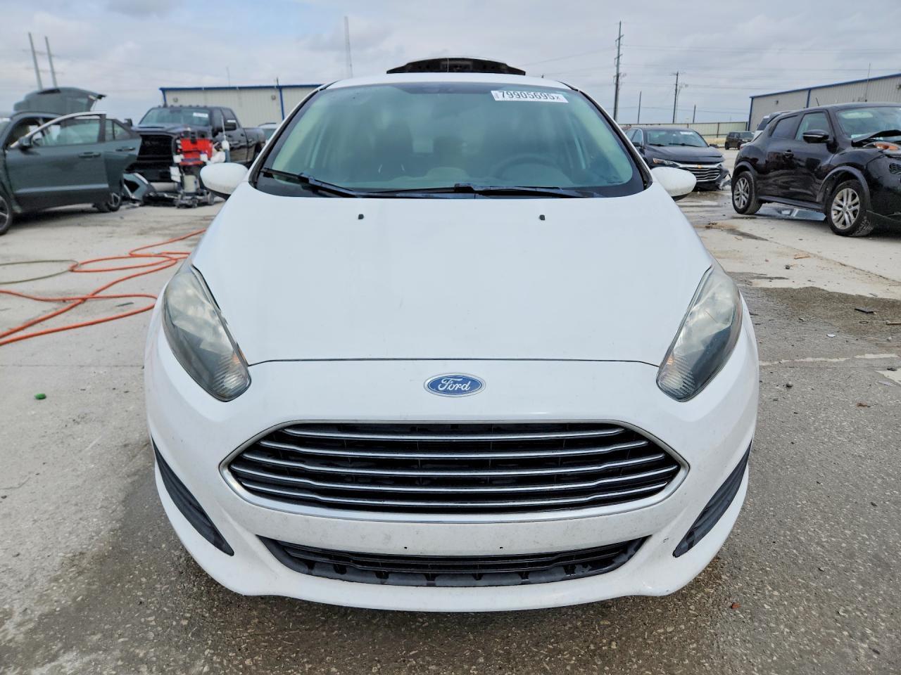 2018 Ford Fiesta S - zdjęcie 5
