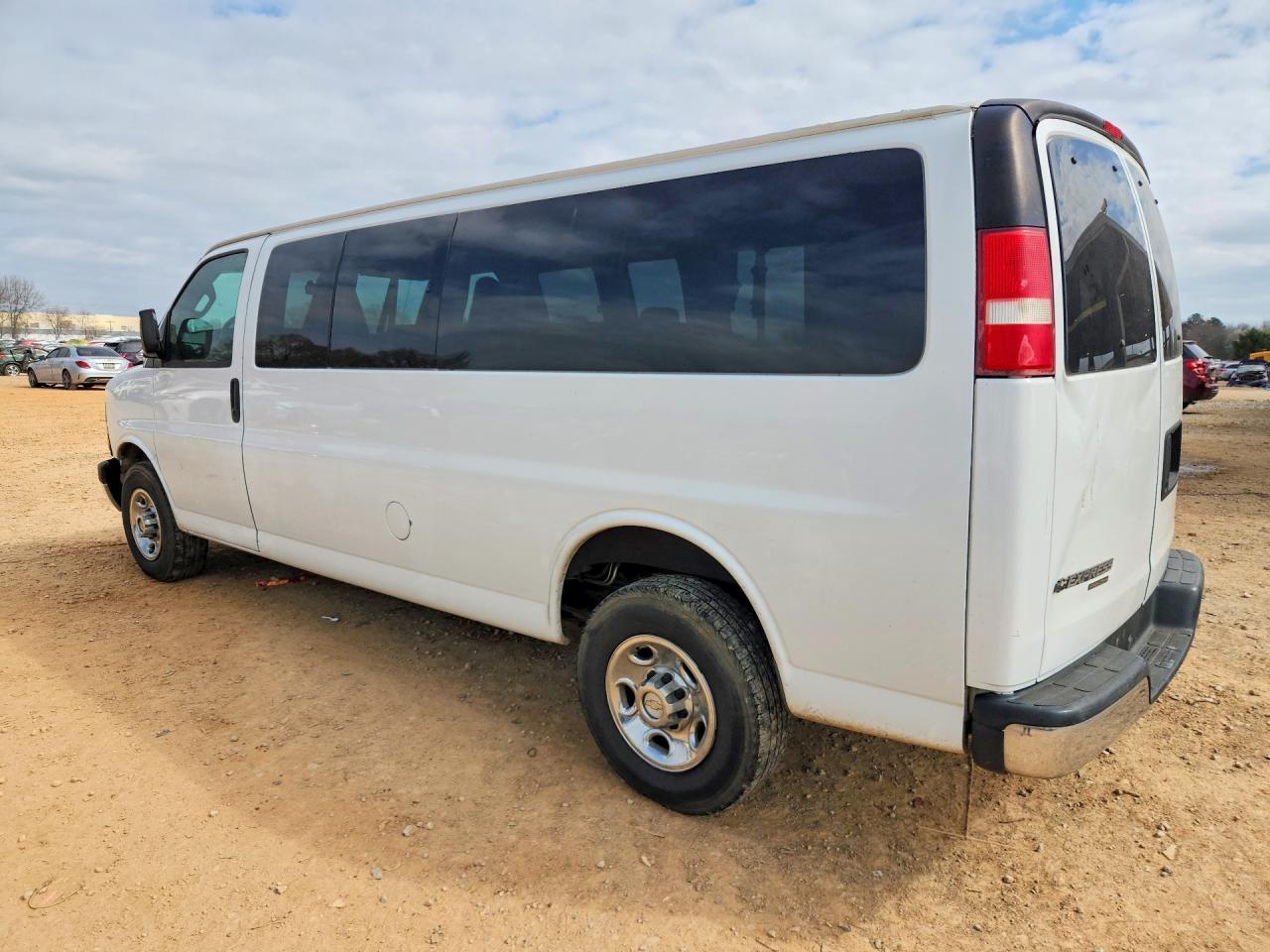 2016 Chevrolet Express G3500 Lt - zdjęcie 2