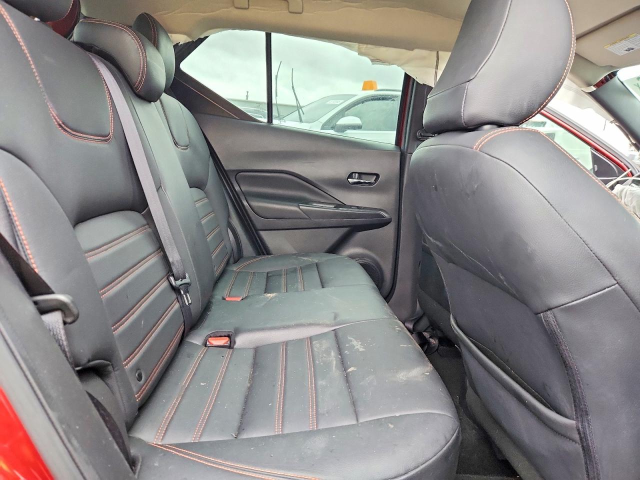 2019 Nissan Kicks Sr - zdjęcie 10